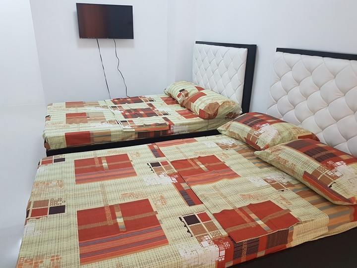 N&J Lopez Lodging House Pasay Bagian luar foto