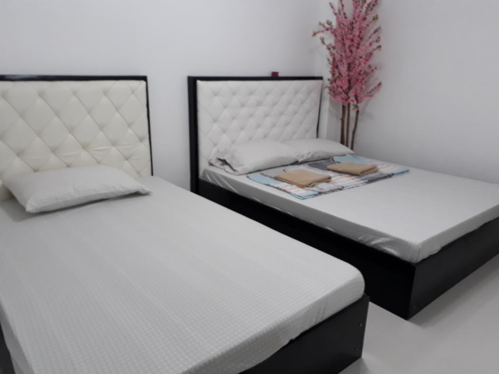 N&J Lopez Lodging House Pasay Bagian luar foto